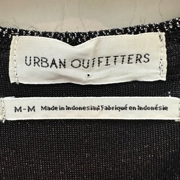 URBAN OUTFITTERS | Metallic Striped Fitted V-Neck Long Sleeve Top | Size Medium - Picture 5 of 6